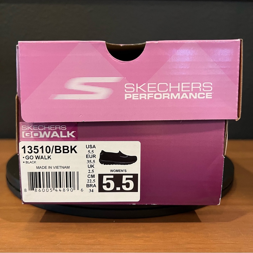 Skechers Women’s Black Slip On 13510 Go Walk Performance Sneakers Size 5.5 - Picture 9 of 9